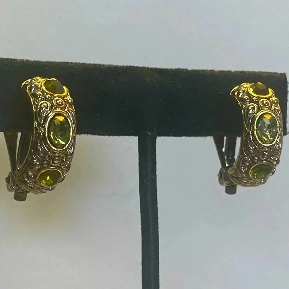Jewelry - COPY - SILVER GOLD AND LIME GREEN STONES - CLIP ON EARRINGS